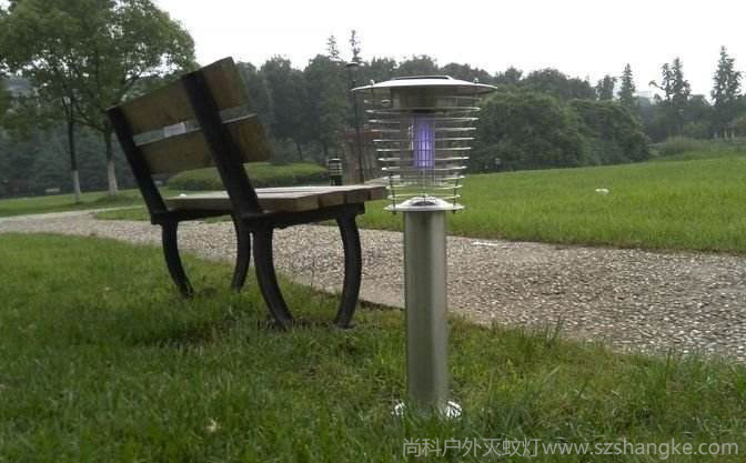 公园太阳能灭蚊灯使用效果